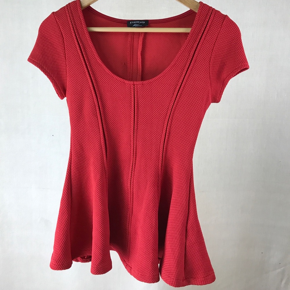 Bebe XS red hottie top 💄